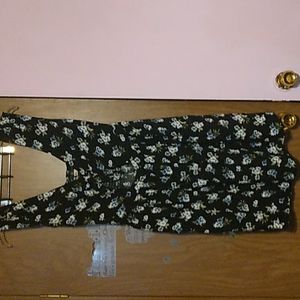 Open-stomach Hollister sundress; large; 100% Viscose